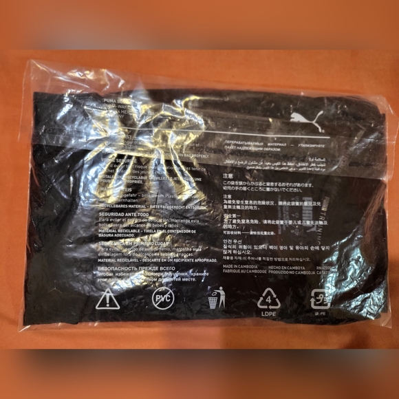 PUMA | Black Forever Luxe Muscle Tank - Women - Picture 9 of 9